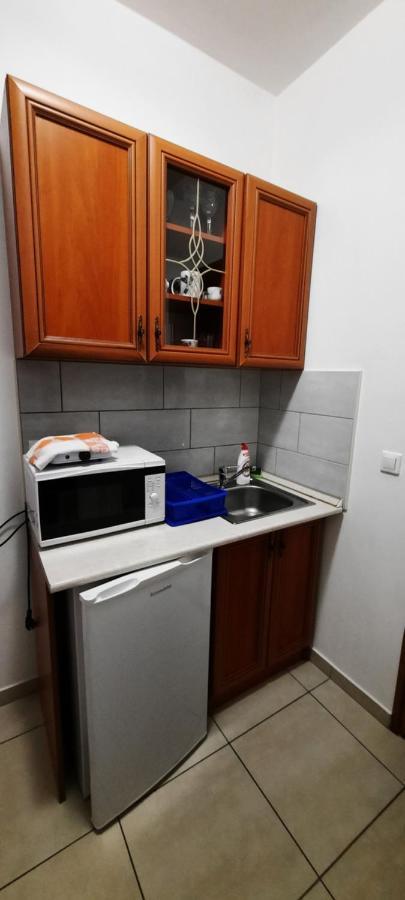 Bastya Apartmanhaz Sárvár Buitenkant foto